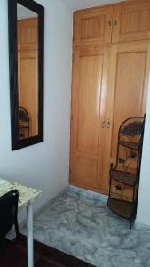 Habitación privada, luminosa y bien comunicada