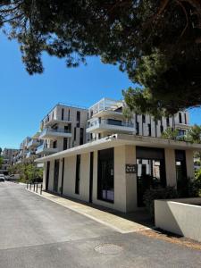 Borely Cool Apart 69 m2 - Terrace and Parking