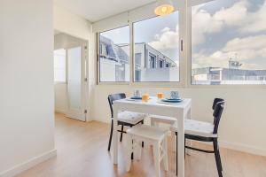 Trindade Modern Flat (with Air Conditioning)