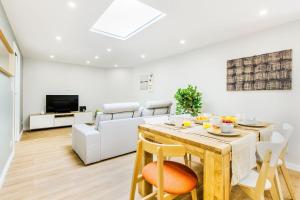 Espinho Beach 4 Stays with Terrace