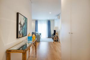Porto Living | 1BR Flat with AC