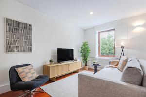 Balcony Retreat | Porto Urban Flats