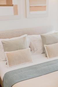 Studio Central | 111 Collection