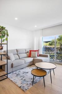 Sunny Stays Espinho | Balcony & Pool