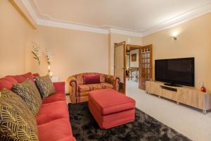 Cantinho em Cascais, Spacious 3BR with Balconies