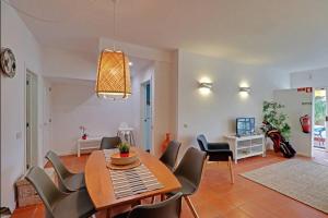 Marina Family Duplex with Pool