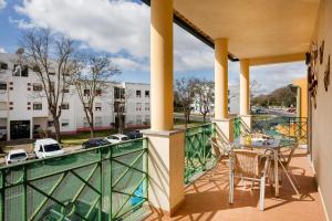 Central Albufeira Stay | Balcony & AC