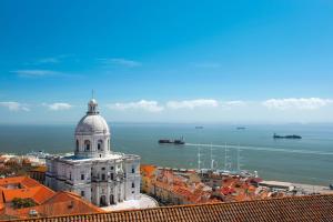 Alfama Studio with Balcony and AC