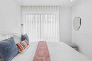 Sal D’Ouro Skyline & Sea Views