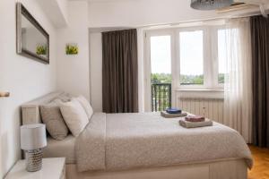New Luxury Flat in front of the Parliament at Unirii