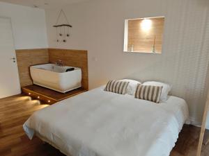 Loft "Nordic Chic" - Sauna - Balnéo - Clim - TV HD