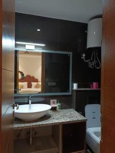 Modern & Cozy 1RK I South Delhi - Studio Terrace