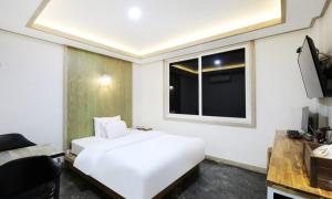 Gukmin Hotel