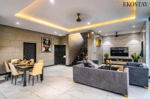 EKOSTAY - Concrete Cove Villa