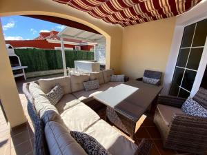 Villa familiar con piscina, barbacoa y WIFI