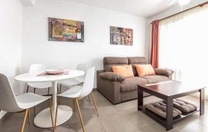 1 Bedroom Stunning Apartment In Moncofa