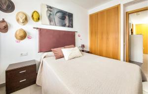 1 Bedroom Stunning Apartment In Moncofa