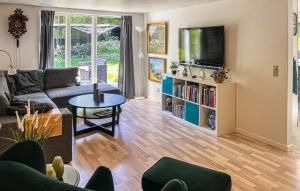 Lovely Home In Gistrup With Wifi