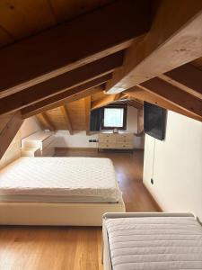 Casa Marita Lakeside Gravedona by Larihome