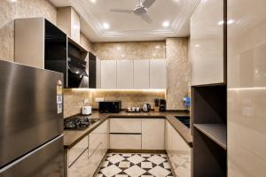 The GK Prime by The Blue Kite, Fully Serviced Luxury Apartments near GK-1 M Block Market & Cafés