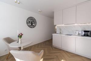 LEOGRAND Apartments on Shevchenka 31a 68