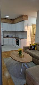 2-Bedroom apartment with private parking