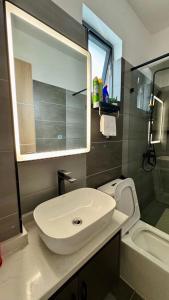 2 bedroomEn-suite with Gym Fast WIFI Ideal for Digital Nomads