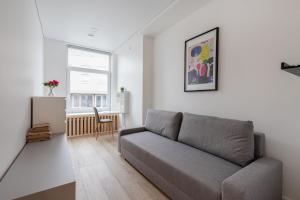 Hook Urban Spacious Studio