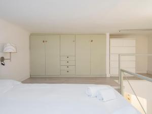 M3 Modern open-plan space close to the metro