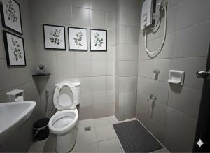 Ortigas Uptown Bonifacio CBD Hostel