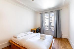 GuestReady - Parisian charm with a balcony
