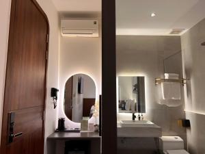 Đông Như 5 Hotel