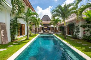 Villa Parasol by Alfred in Bali