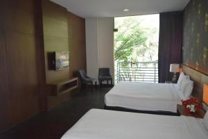 DWharf Hotel PD Waterfront