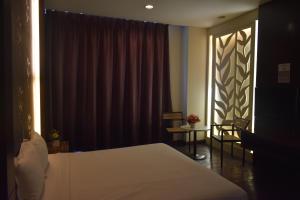 DWharf Hotel PD Waterfront