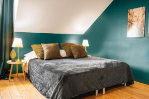 Exclusive 2 floor design studio