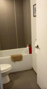 Bright 1 Bedroom on 24 fl in Downtown in Downtown