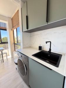 Modern Loft Beachfront Aloha Playa