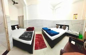 Shri Hit Residency