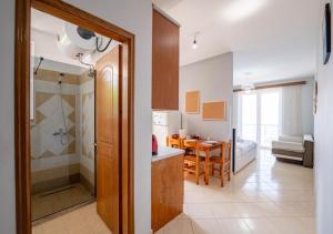 Serenity Seaview Apartment Sarande
