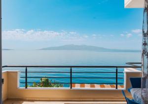 Serenity Seaview Apartment Sarande