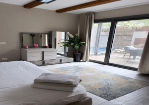 Cozy Apartment 1 Broom at Bali F11