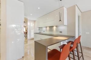 Luxury Duplex Penthouse by Puerto Banus