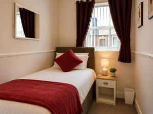 3 Bedroom House By Eason Stays Short Lets Preston