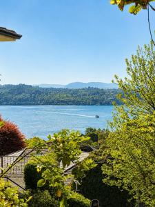 Nido vista Lago Maggiore e isole borromee