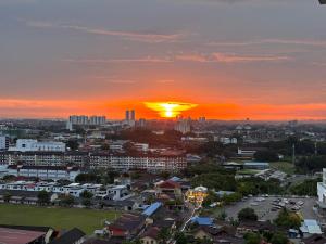 Cozy Stay with Distant Seaview Near Jonker Walk