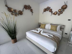 An Exceptional Luxury Villa Offering amazing lake view and refined living