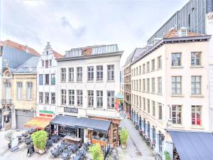 Tempel Triplex & Duplex at Historic Heart of Antwerp