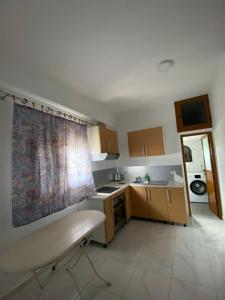 Hellenas Apartments