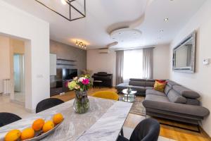 Red home apartment with private parking